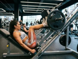 Leg press para aumentar o glúteo feminino