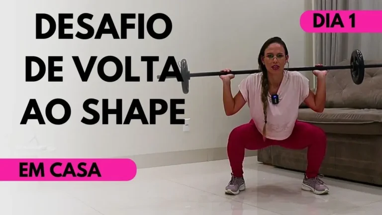 Mulher treinando quadríceps em casa, Desafio De Volta Ao Shape